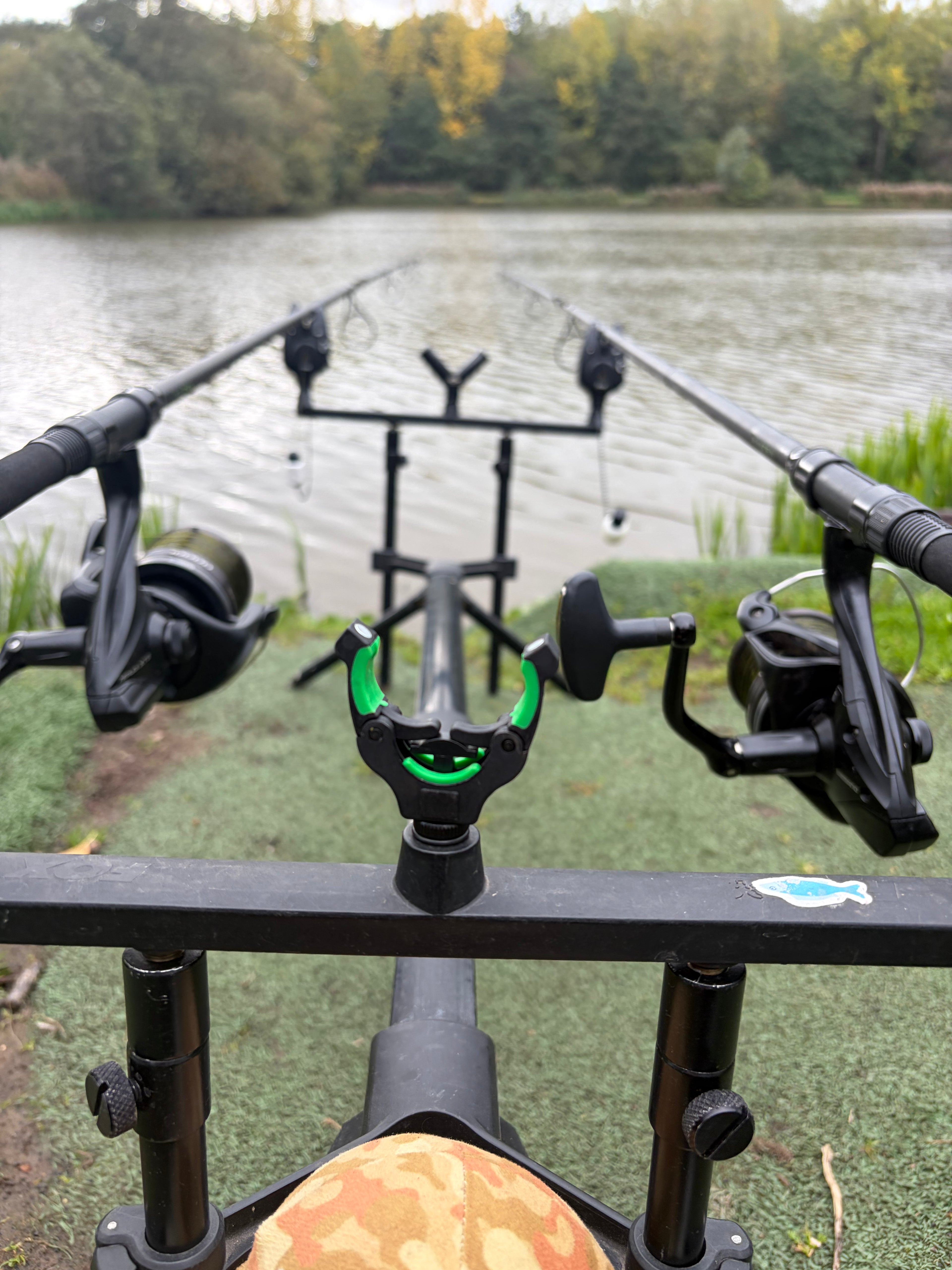 3x Rod Butt Grips - Carp Fishing Butt Rests - Black / Green - Quick Release