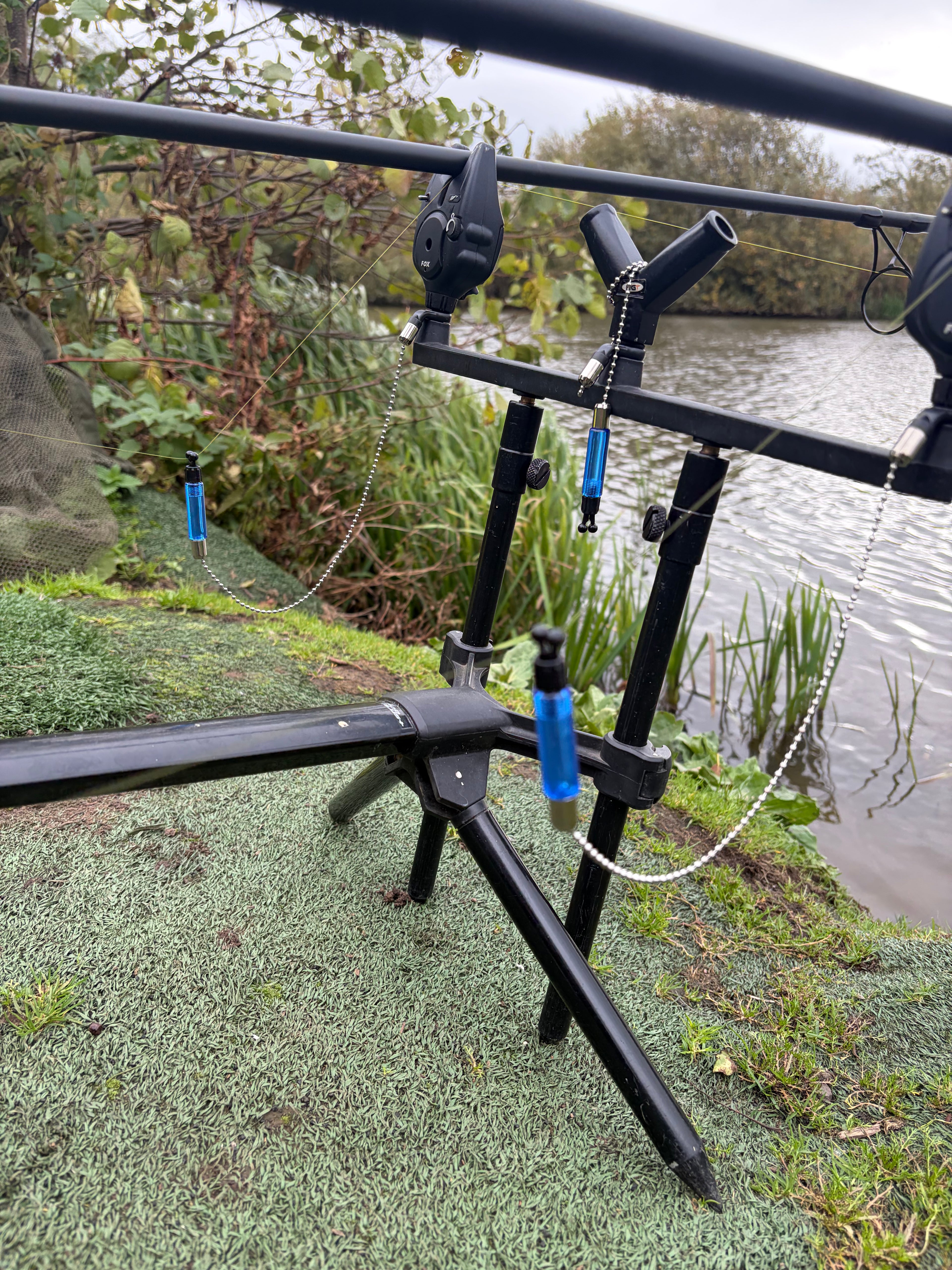 Blue Carp Fishing Bobbins / Bite Indicators - Set of 3 - Stainless Chain Hangers